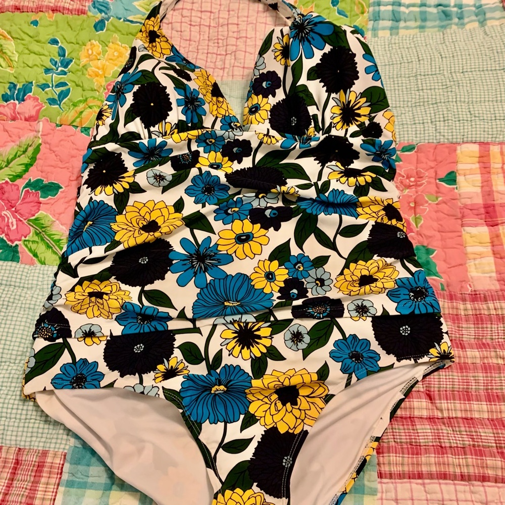 Tropical Escape Retro Floral Print Swimsuit Bathing Suit One Piece 18W